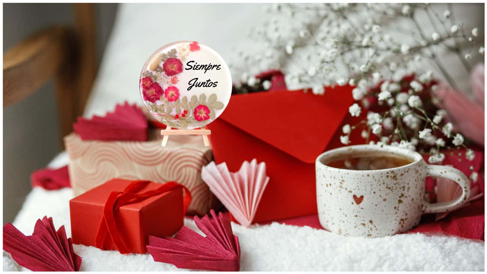 la-mejor-idea-para-sorprender-a-tu-pareja-en-san-valentin-con-diseños-originales-de-flores-preservadas-naturanadesign